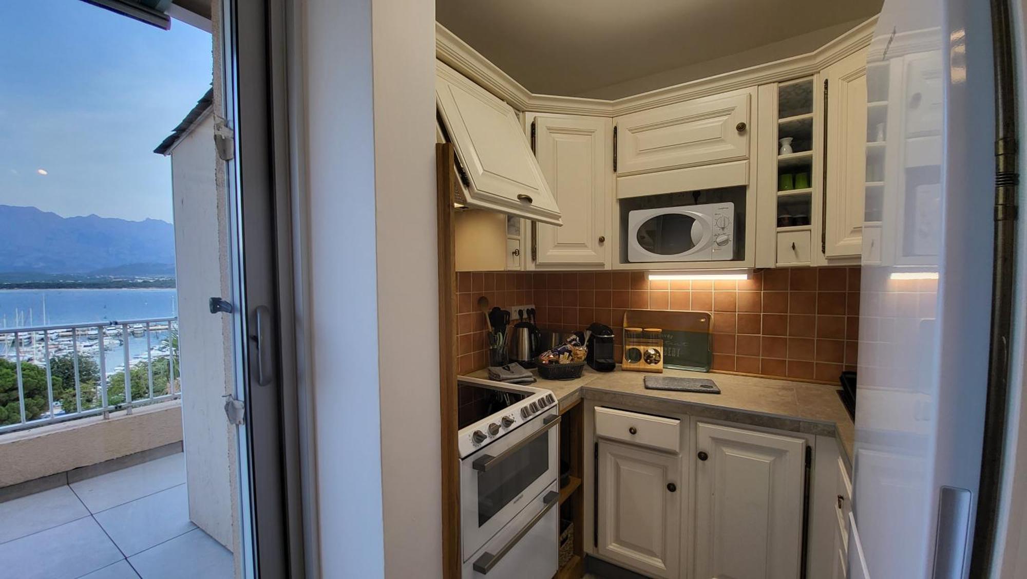 קאלבי Appartement Sur La Baie, En Centre Ville מראה חיצוני תמונה